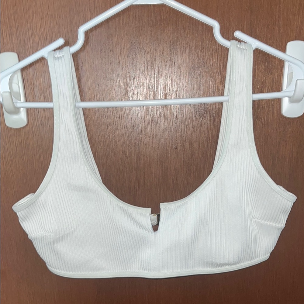 Hollister - White Ribbed Bikini Top - M